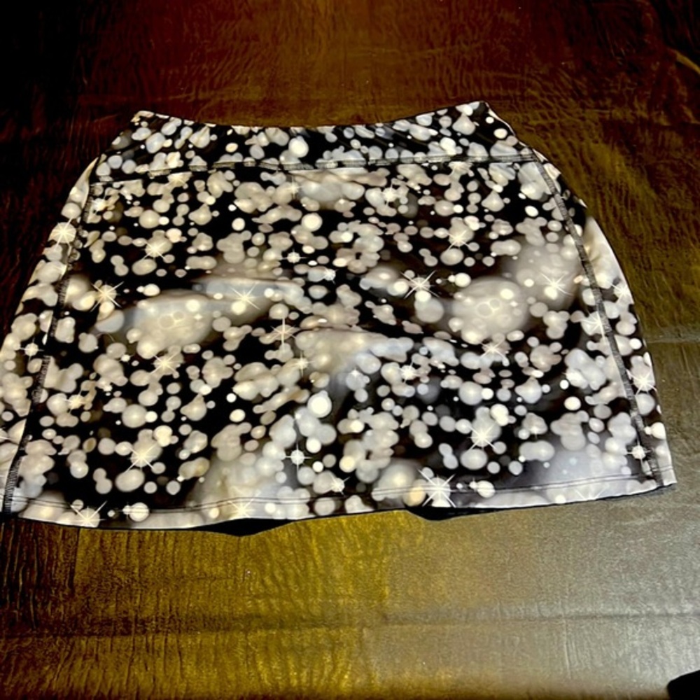 EUC Skirt Sports Skort . Under short 5 in length of short in galactic pattern